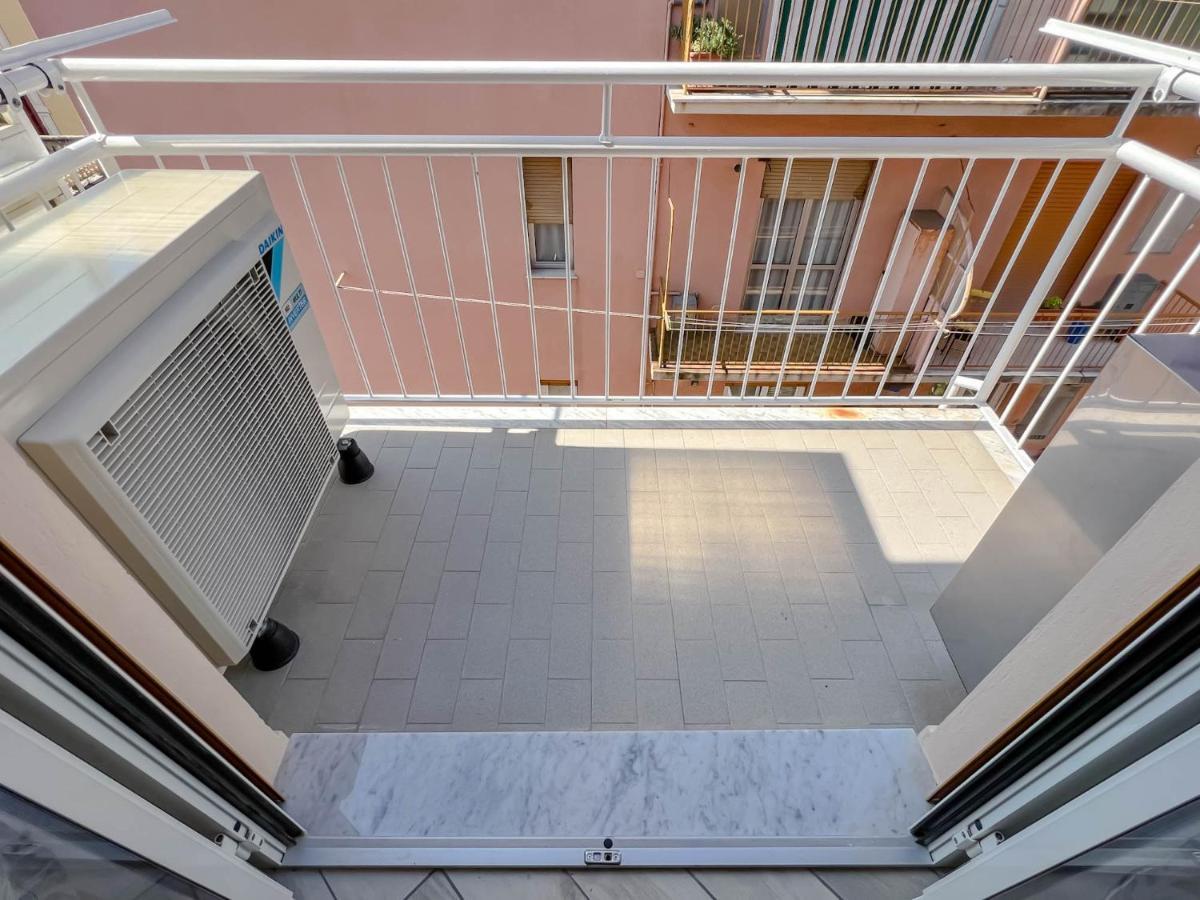 Trilocale Super Ristrutturato Varazze Esterno foto