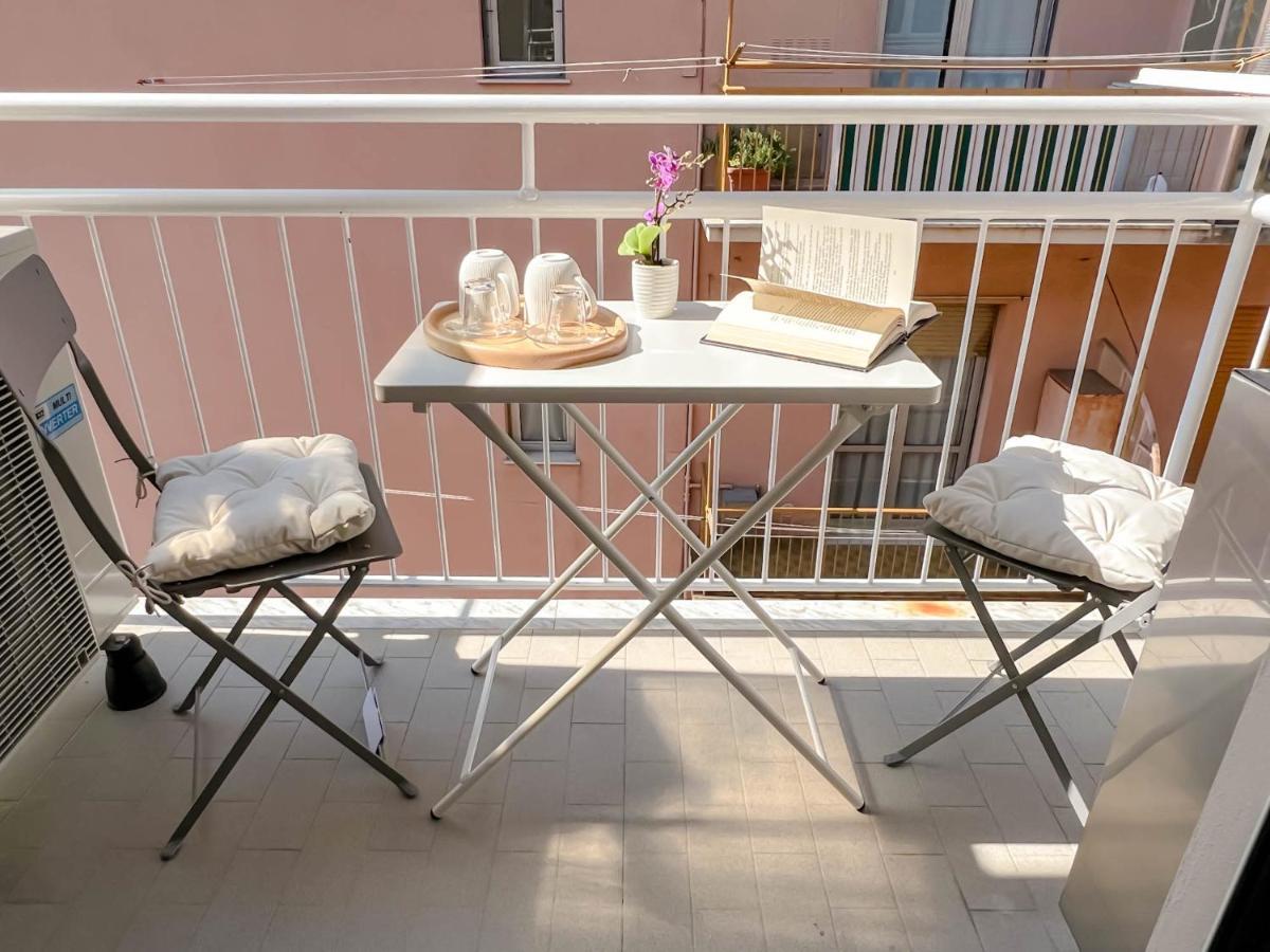 Trilocale Super Ristrutturato Varazze Esterno foto